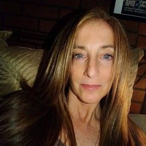 Meet your Posher, Alissa